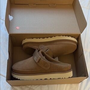 Ugg goldenstar clog chestnut size 8